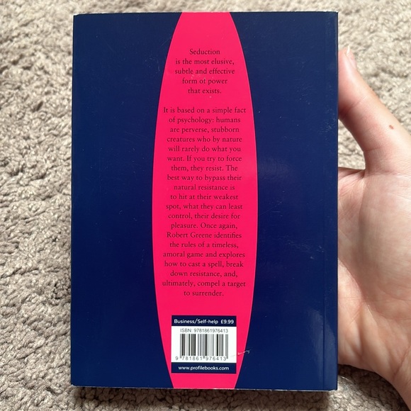 🩷 The Art Of Seduction 🩷 - Picture 3 of 3